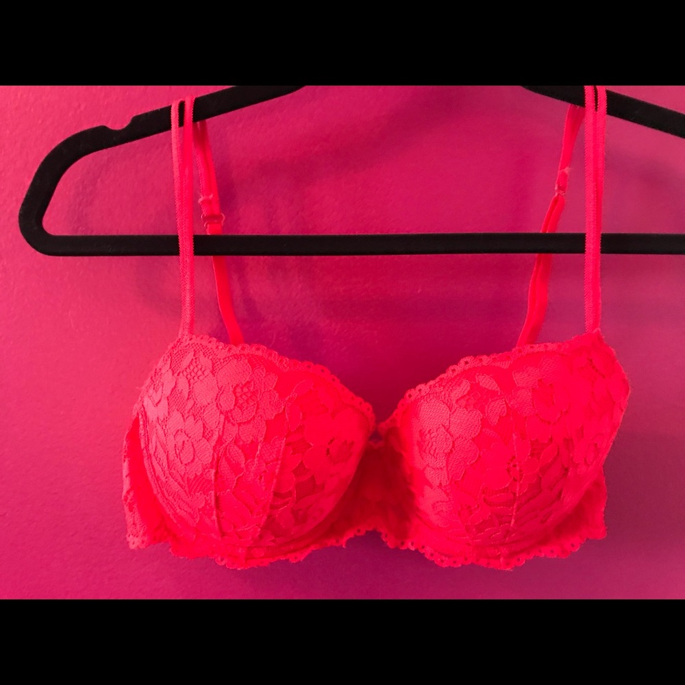 PINK Victoria secret bra! Size 34 C